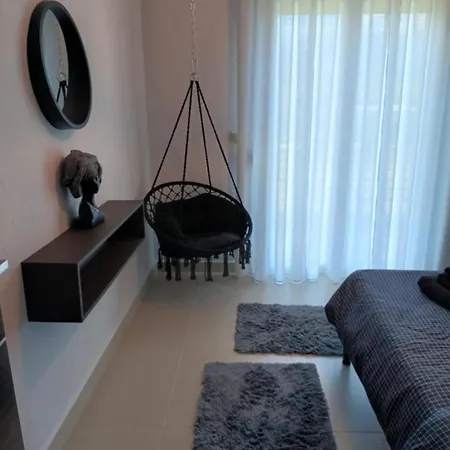 Apartment ζoihouse Polikarpi