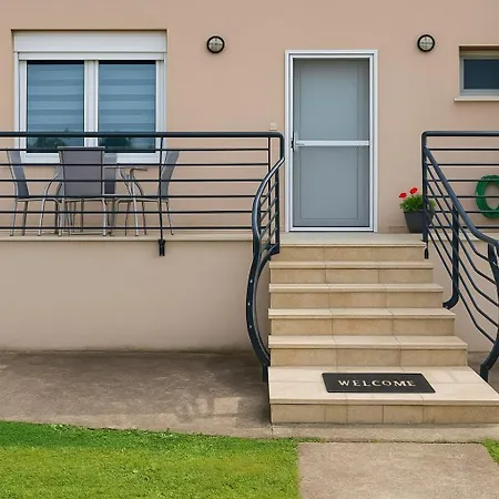 ζoihouse Polikarpi