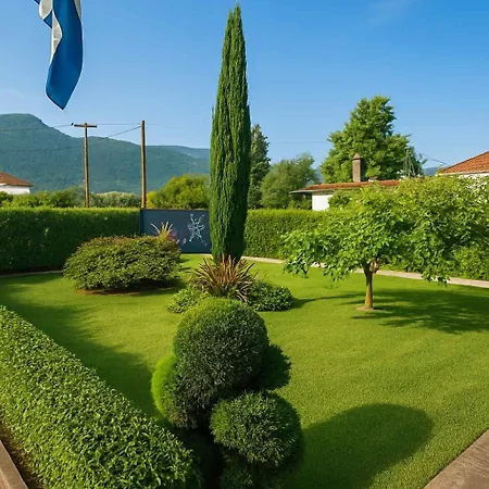 ζoihouse Apartment Polikarpi